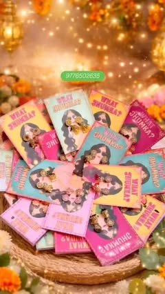 What Jhumka favour cards with jhumka earrings